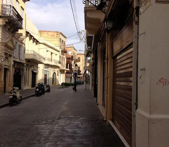 House Vendégház 3*